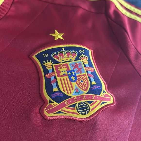 Spain 🇪🇸 #6 Andres Iniesta Euro 2012 Home Adidas Jersey - Picture 3 of 10